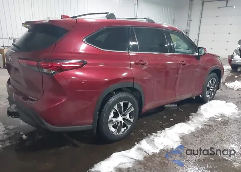 2021 Toyota Highlander Xle from USA, damaged, VIN 5TDHZRBH9MS523245